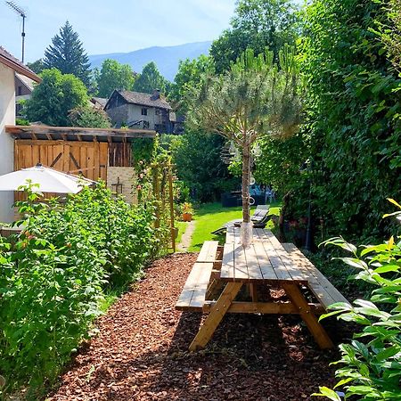 Gite Redrooster Home - 160M2, 4 Ch, 2 Sdb, Fibre, Parking, Sauna, Bain A Remous Theys Eksteriør bilde