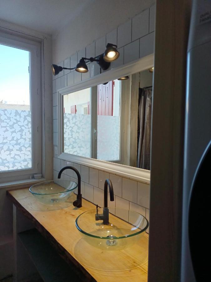 Gite Redrooster Home - 160M2, 4 Ch, 2 Sdb, Fibre, Parking, Sauna, Bain A Remous Theys Eksteriør bilde