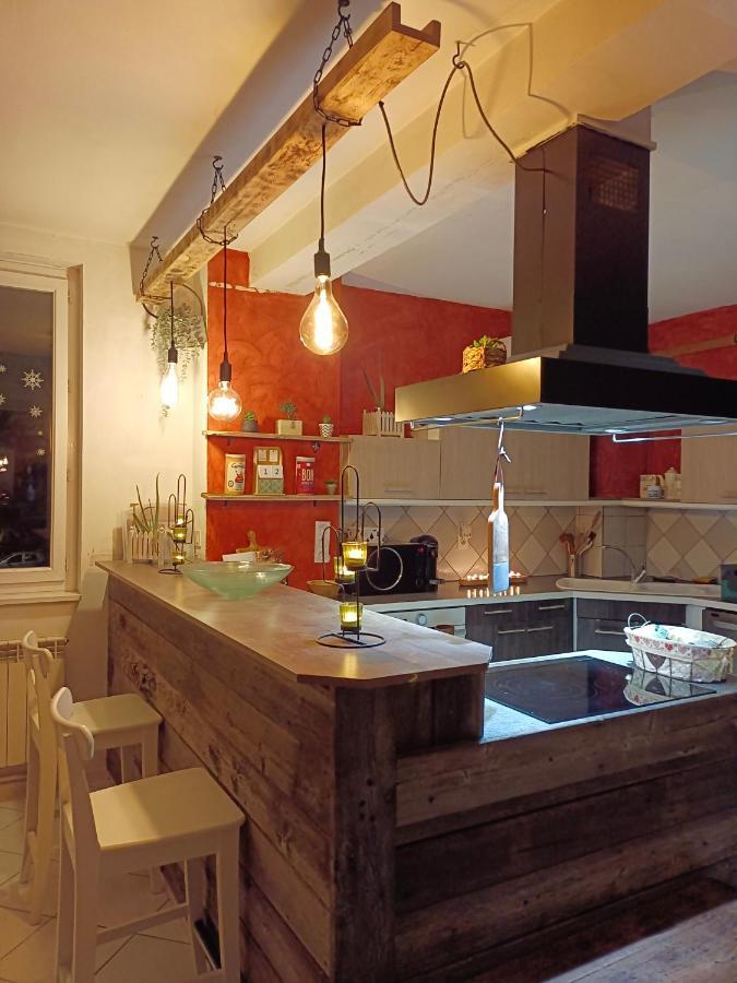 Gite Redrooster Home - 160M2, 4 Ch, 2 Sdb, Fibre, Parking, Sauna, Bain A Remous Theys Eksteriør bilde