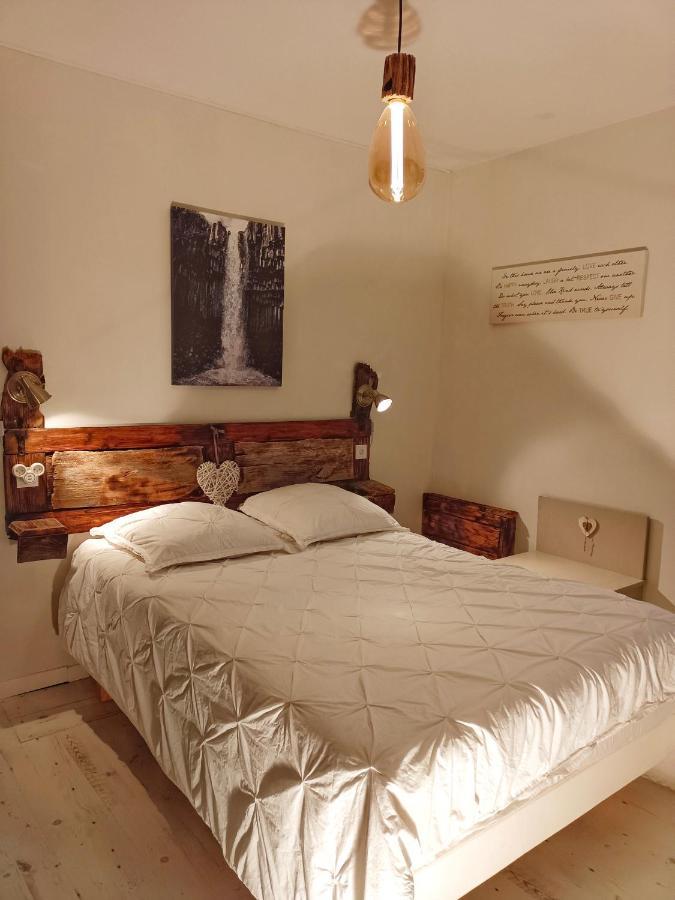 Gite Redrooster Home - 160M2, 4 Ch, 2 Sdb, Fibre, Parking, Sauna, Bain A Remous Theys Eksteriør bilde